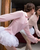 We Are Hairy - 04-Kiyoko_DanceMoves_005