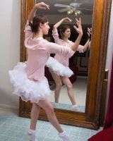 We Are Hairy - 07-Kiyoko_DanceMoves_008