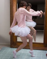 We Are Hairy - 08-Kiyoko_DanceMoves_010