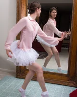 We Are Hairy - 09-Kiyoko_DanceMoves_013