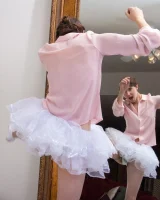 We Are Hairy - 17-Kiyoko_DanceMoves_023